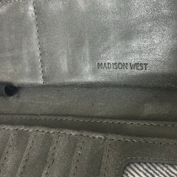 Madison West Grey faux leather woven texture wallet Large zip around some wear - Picture 4 of 11